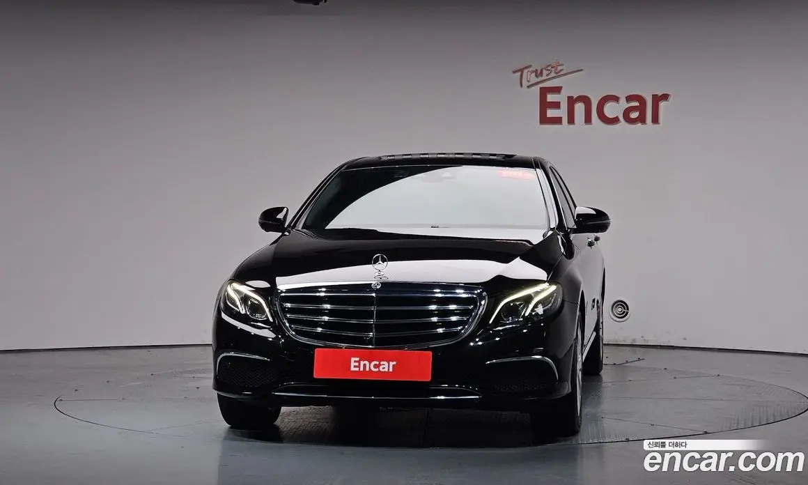 Mercedes-Benz E-Class 2018 2.0 автомат (гидро), фото 2 Mercedes-Benz E-Class 2018 2.0 автомат (гидро), фото 2