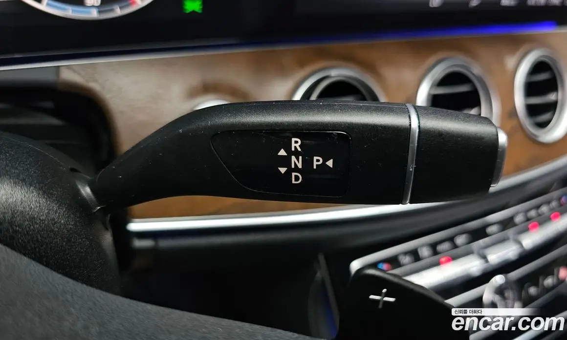 Mercedes-Benz E-Class 2018 2.0 автомат (гидро), фото 11 Mercedes-Benz E-Class 2018 2.0 автомат (гидро), фото 11
