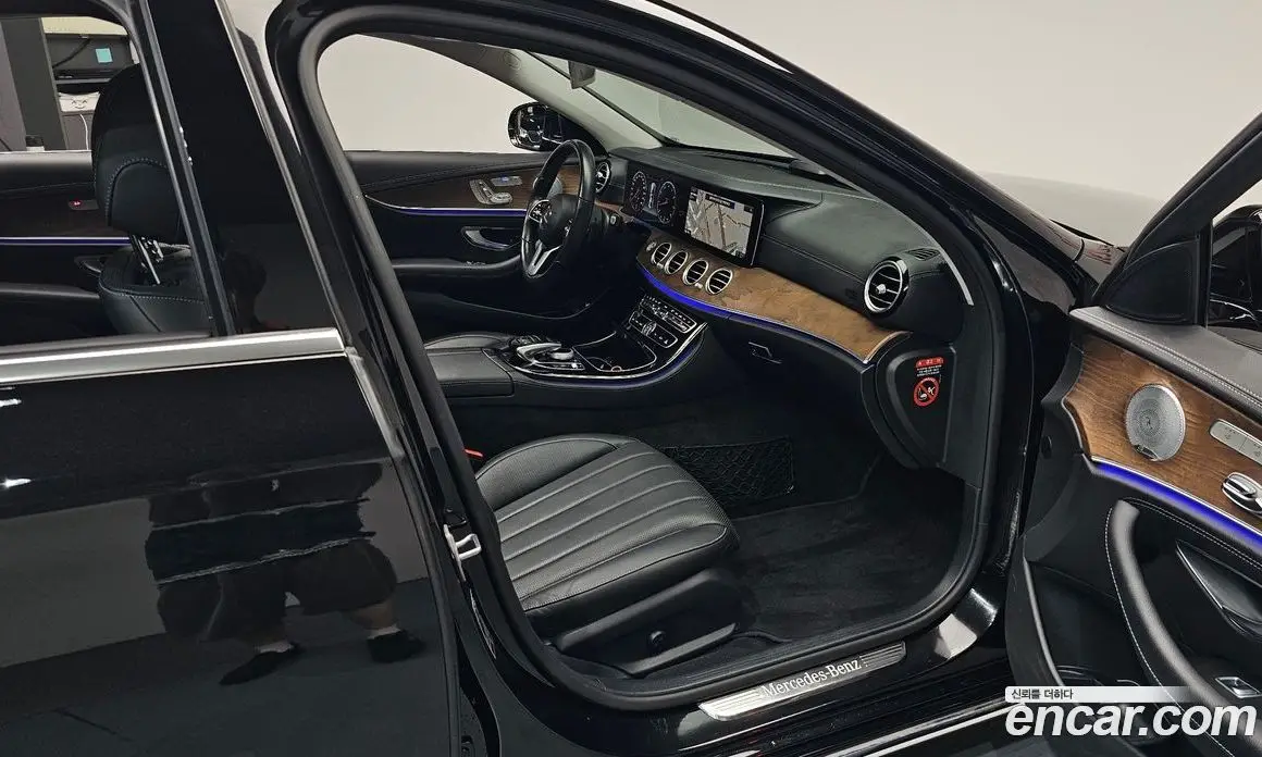 Mercedes-Benz E-Class 2018 2.0 автомат (гидро), фото 16 Mercedes-Benz E-Class 2018 2.0 автомат (гидро), фото 16
