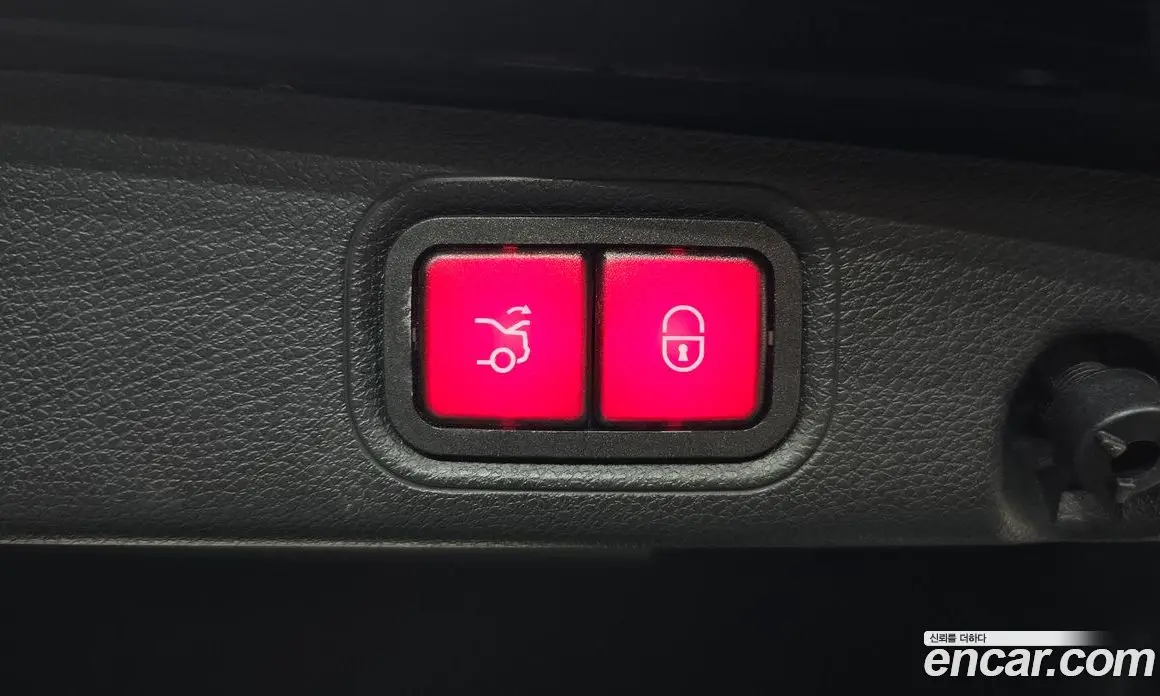 Mercedes-Benz E-Class 2018 2.0 автомат (гидро), фото 25 Mercedes-Benz E-Class 2018 2.0 автомат (гидро), фото 25