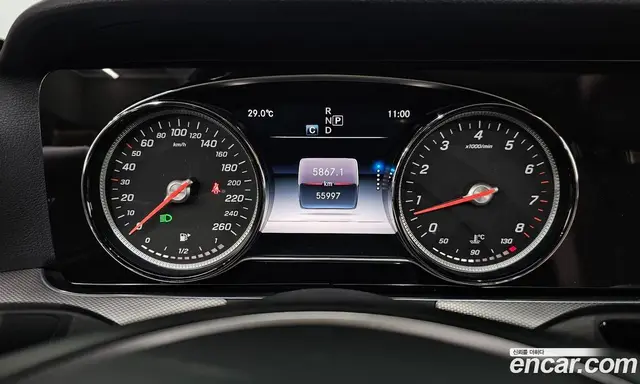 Mercedes-Benz E-Class 2018 2.0 автомат (гидро), миниатюра 11