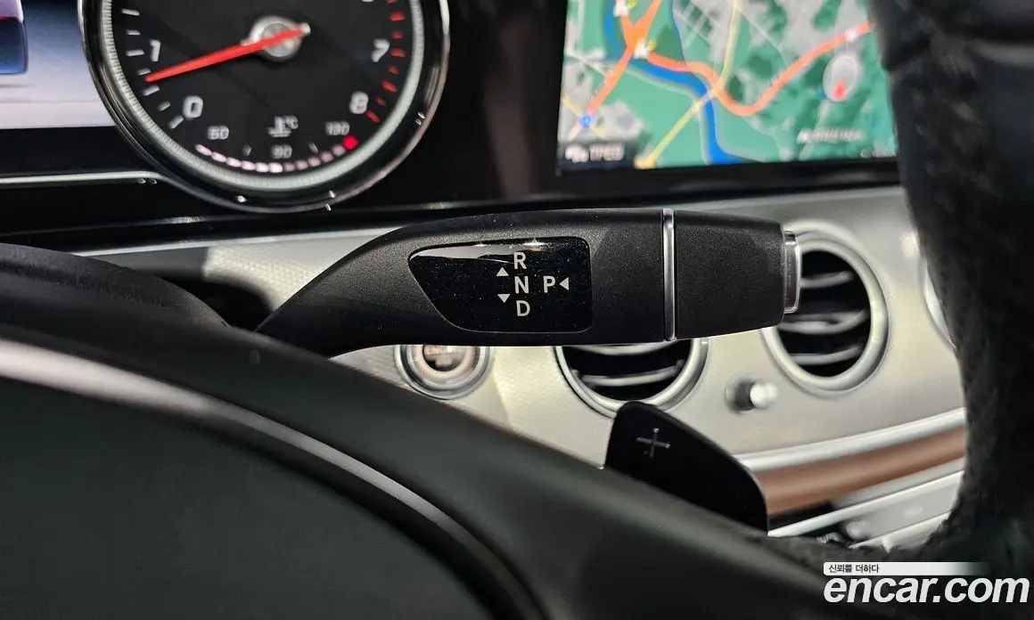 Mercedes-Benz E-Class 2018 2.0 автомат (гидро), фото 12