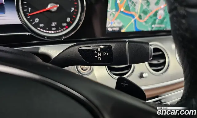 Mercedes-Benz E-Class 2018 2.0 автомат (гидро), миниатюра 12