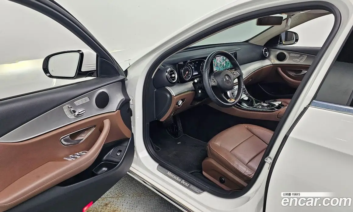 Mercedes-Benz E-Class 2018 2.0 автомат (гидро), фото 16