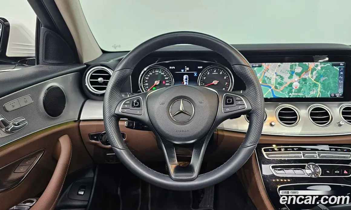 Mercedes-Benz E-Class 2018 2.0 автомат (гидро), фото 19