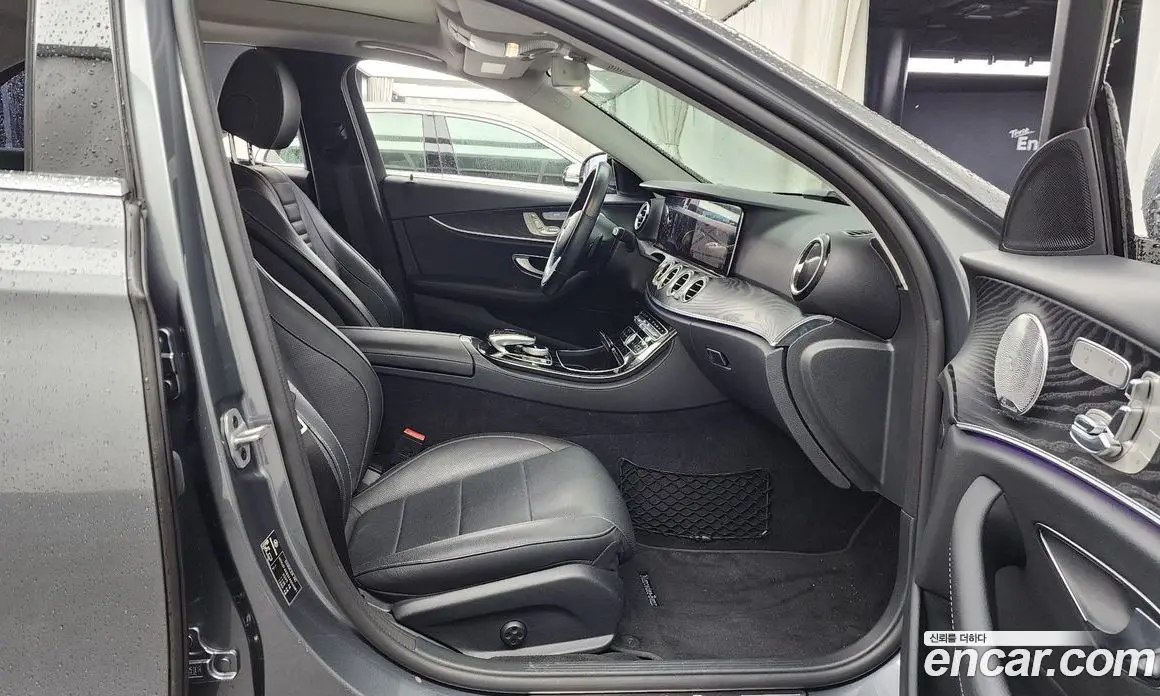 Mercedes-Benz E-Class 2018 2.0 автомат (гидро), фото 17