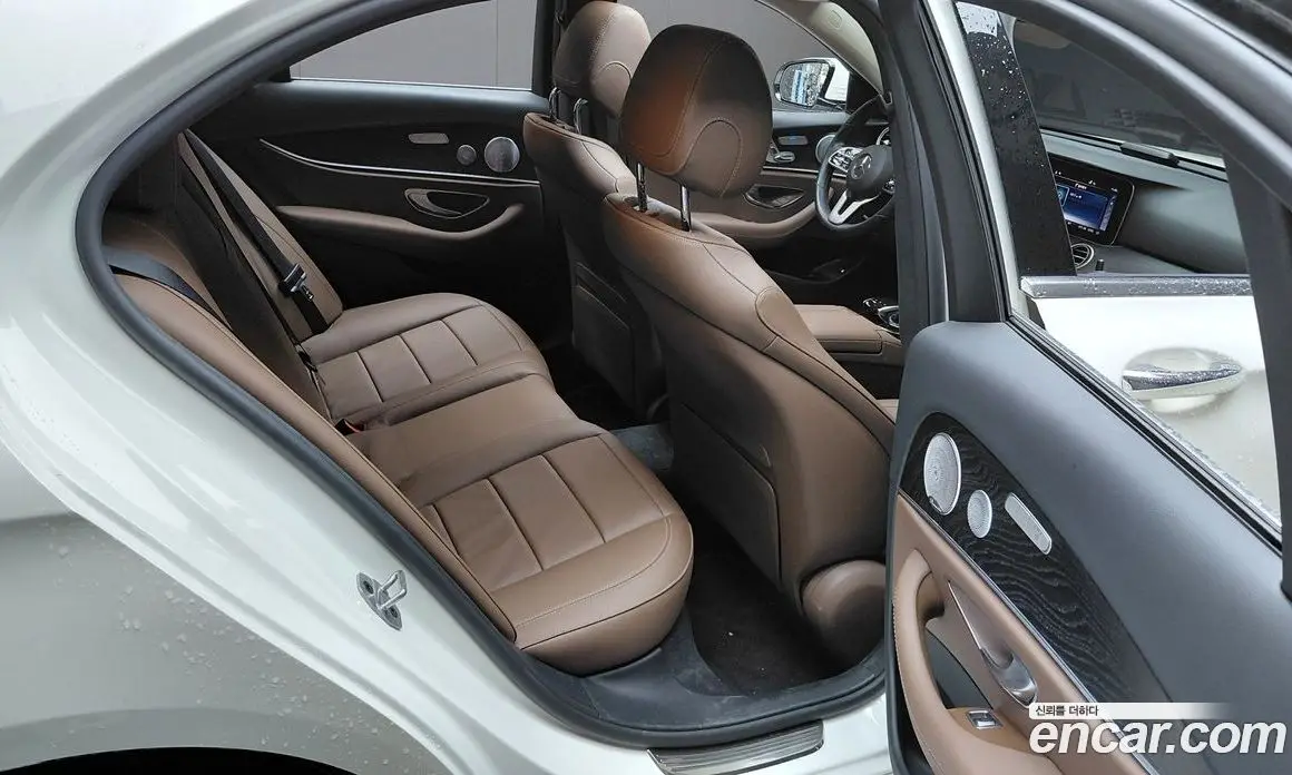 Mercedes-Benz E-Class 2019 2.0 автомат (гидро), фото 17 Mercedes-Benz E-Class 2019 2.0 автомат (гидро), фото 17