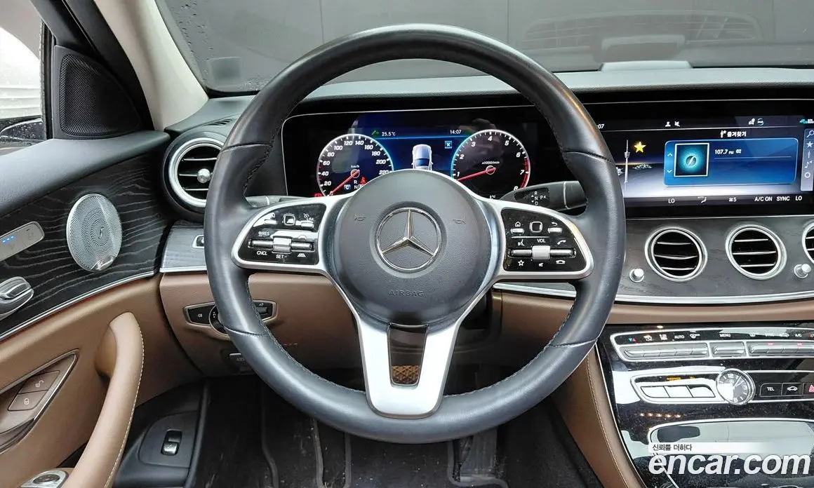 Mercedes-Benz E-Class 2019 2.0 автомат (гидро), фото 18 Mercedes-Benz E-Class 2019 2.0 автомат (гидро), фото 18