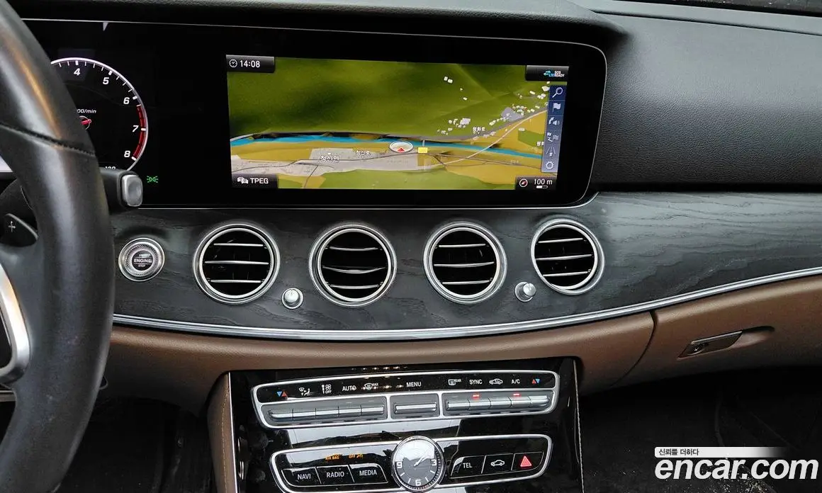 Mercedes-Benz E-Class 2019 2.0 автомат (гидро), фото 23 Mercedes-Benz E-Class 2019 2.0 автомат (гидро), фото 23