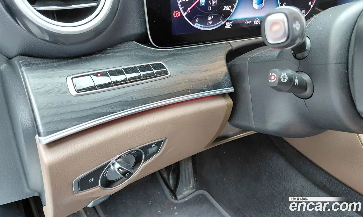 Mercedes-Benz E-Class 2019 2.0 автомат (гидро), фото 29 Mercedes-Benz E-Class 2019 2.0 автомат (гидро), фото 29