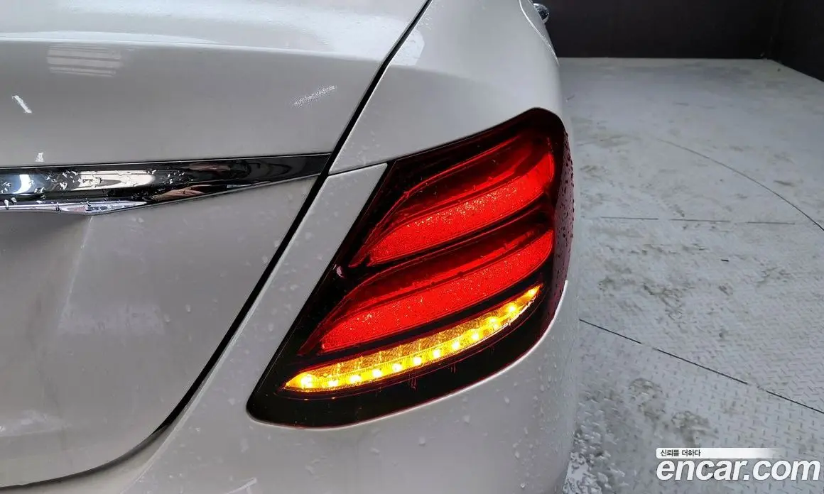 Mercedes-Benz E-Class 2019 2.0 автомат (гидро), фото 8 Mercedes-Benz E-Class 2019 2.0 автомат (гидро), фото 8