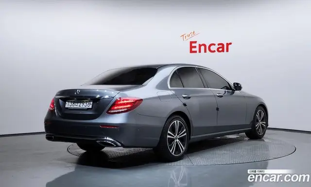 Mercedes-Benz E-Class 2020 2.0 автомат (гидро), миниатюра 2 Mercedes-Benz E-Class 2020 2.0 автомат (гидро), миниатюра 2