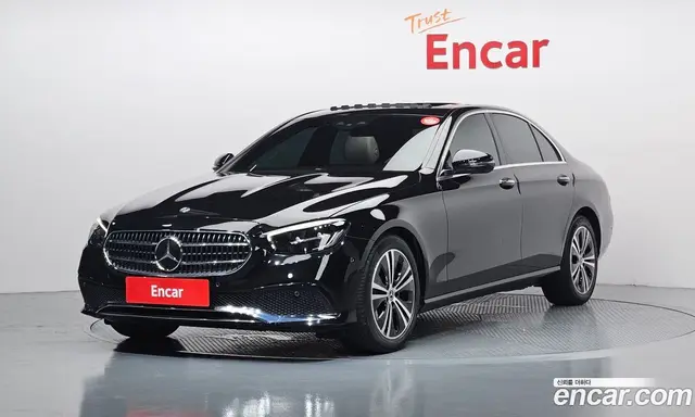 Mercedes-Benz E-Class 2021 2.0 автомат (гидро), миниатюра 1 Mercedes-Benz E-Class 2021 2.0 автомат (гидро), миниатюра 1