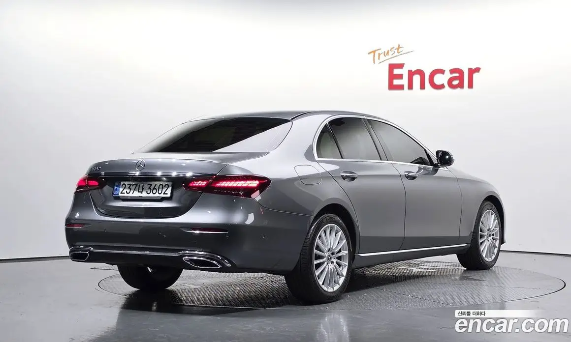 Mercedes-Benz E-Class 2021 2.0 автомат (гидро), фото 2 Mercedes-Benz E-Class 2021 2.0 автомат (гидро), фото 2