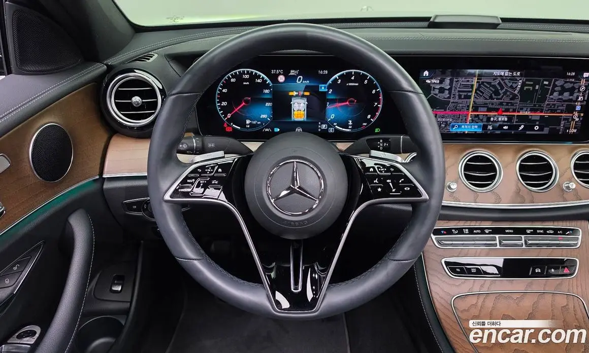 Mercedes-Benz E-Class 2021 2.0 автомат (гидро), фото 12 Mercedes-Benz E-Class 2021 2.0 автомат (гидро), фото 12