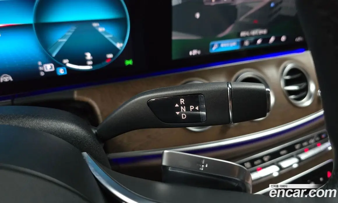 Mercedes-Benz E-Class 2022 2.0 автомат (гидро), фото 12