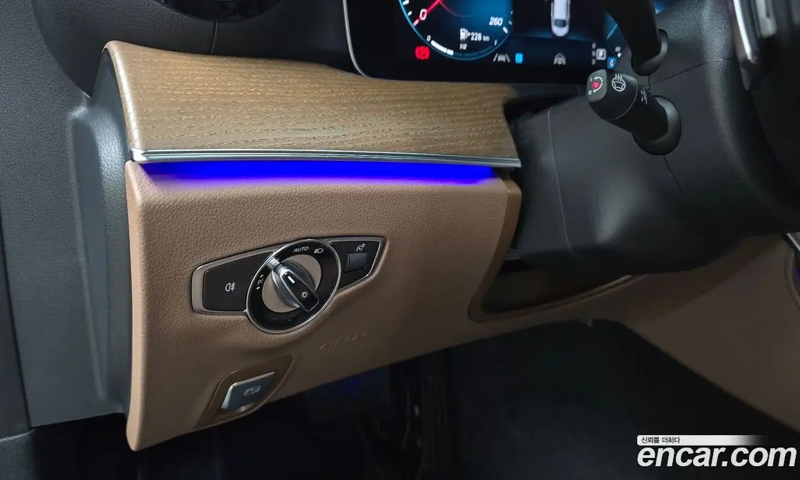 Mercedes-Benz E-Class 2022 2.0 автомат (гидро), фото 27