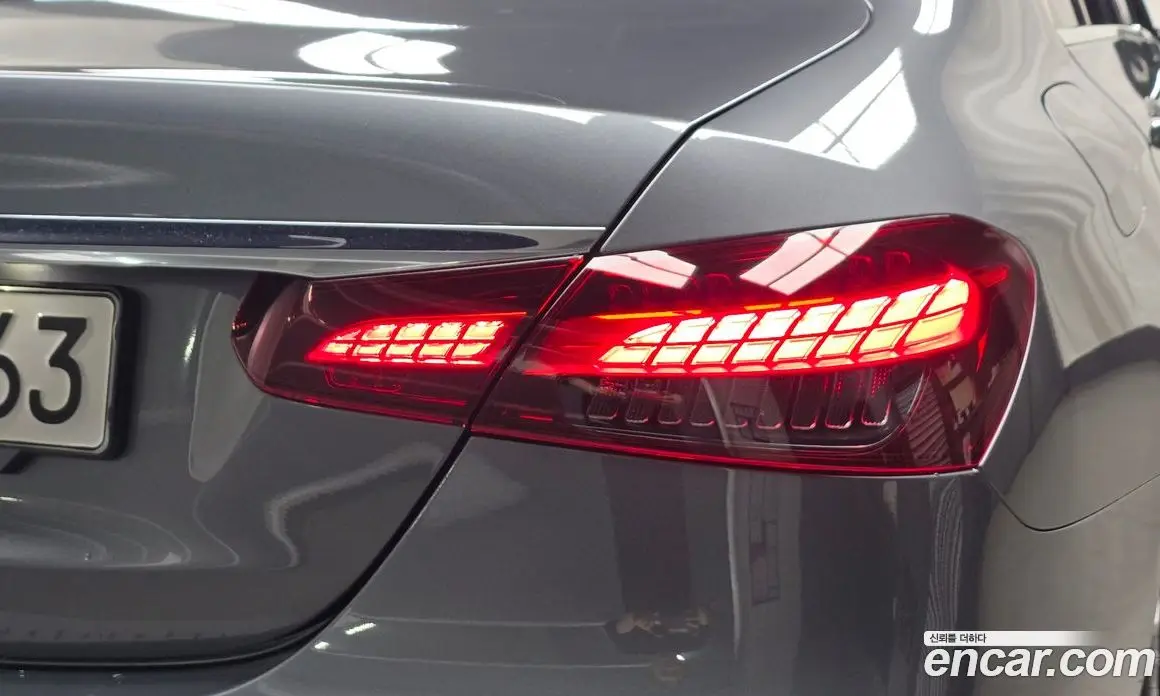 Mercedes-Benz E-Class 2022 2.0 автомат (гидро), фото 9