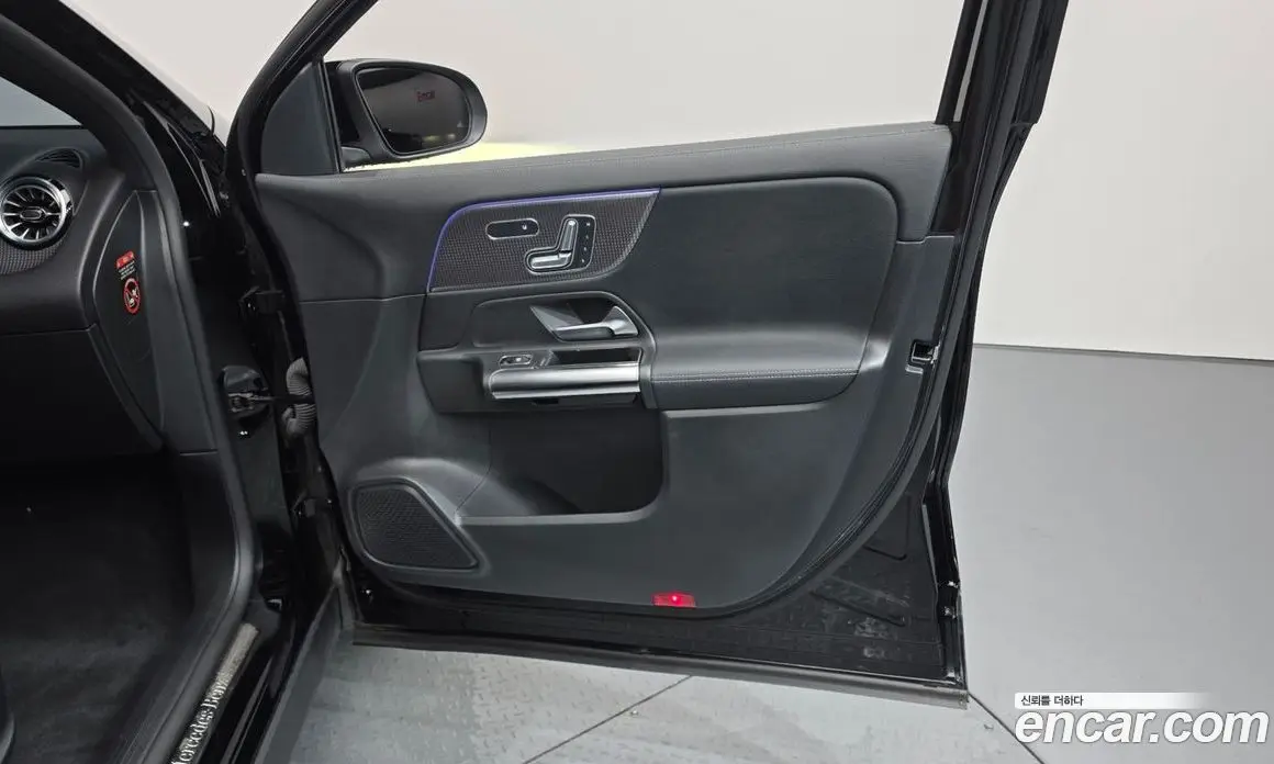 Mercedes-Benz GLA-Class 2021 2.0 автомат (гидро), фото 15