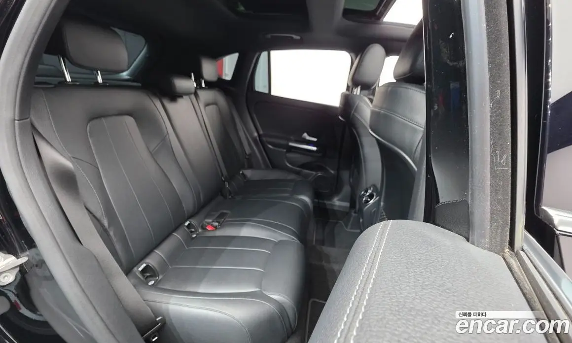 Mercedes-Benz GLA-Class 2021 2.0 автомат (гидро), фото 25