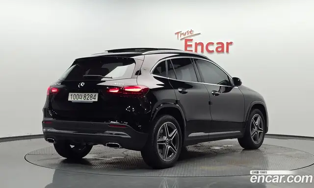 Mercedes-Benz GLA-Class 2025 2.0 автомат (гидро), миниатюра 1