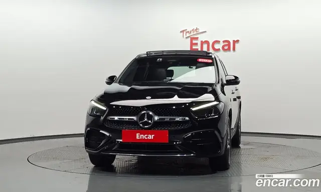 Mercedes-Benz GLA-Class 2025 2.0 автомат (гидро), миниатюра 2