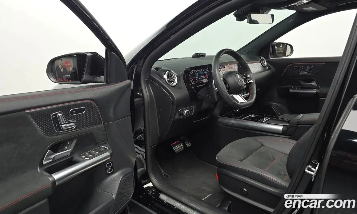 Mercedes-Benz GLA-Class 2025 2.0 автомат (гидро), фото 12