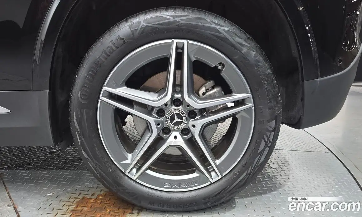 Mercedes-Benz GLA-Class 2025 2.0 автомат (гидро), фото 6