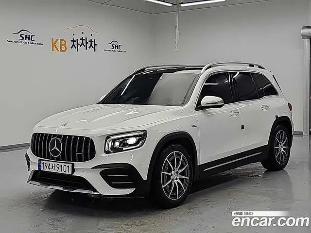 Mercedes-Benz GLB-Class 2022 2.0 автомат (гидро), миниатюра 1