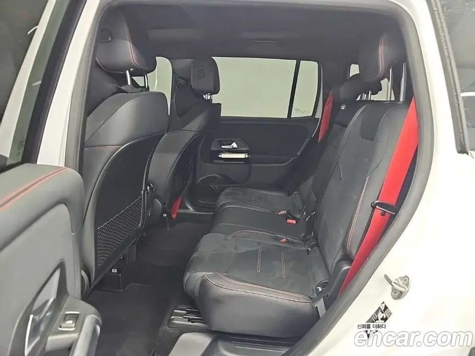 Mercedes-Benz GLB-Class 2022 2.0 автомат (гидро), фото 12