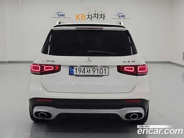 Mercedes-Benz GLB-Class 2022 2.0 автомат (гидро), миниатюра 3