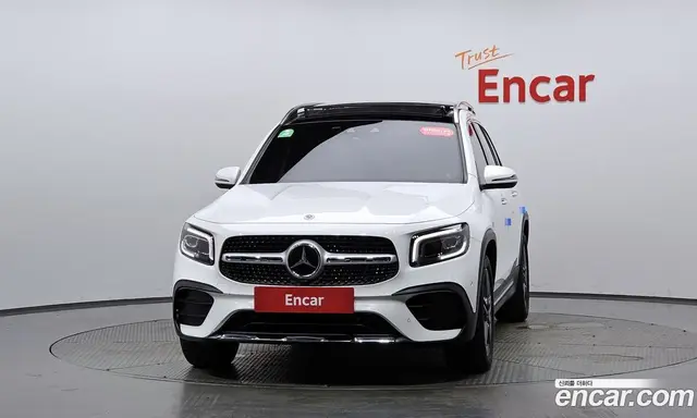 Mercedes-Benz GLB-Class 2023 2.0 автомат (гидро), миниатюра 2