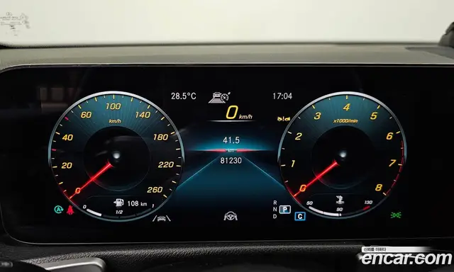 Mercedes-Benz GLB-Class 2023 2.0 автомат (гидро), миниатюра 10
