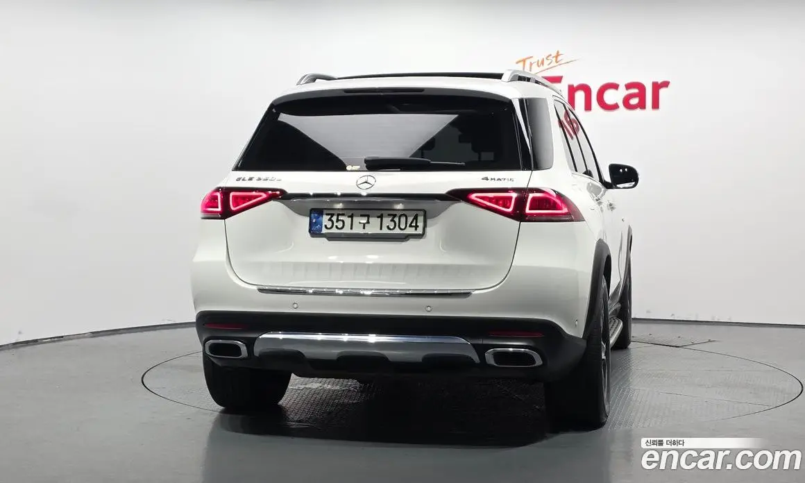 Mercedes-Benz GLE-Class 2021 2.0 автомат (гидро), фото 3 Mercedes-Benz GLE-Class 2021 2.0 автомат (гидро), фото 3