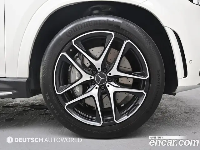 Mercedes-Benz GLE-Class 2023 3.0 автомат (гидро), миниатюра 5
