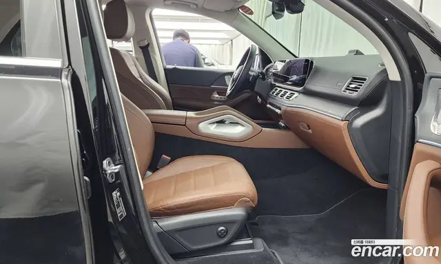 Mercedes-Benz GLE-Class 2024 3.0 автомат (гидро), миниатюра 11 Mercedes-Benz GLE-Class 2024 3.0 автомат (гидро), миниатюра 11