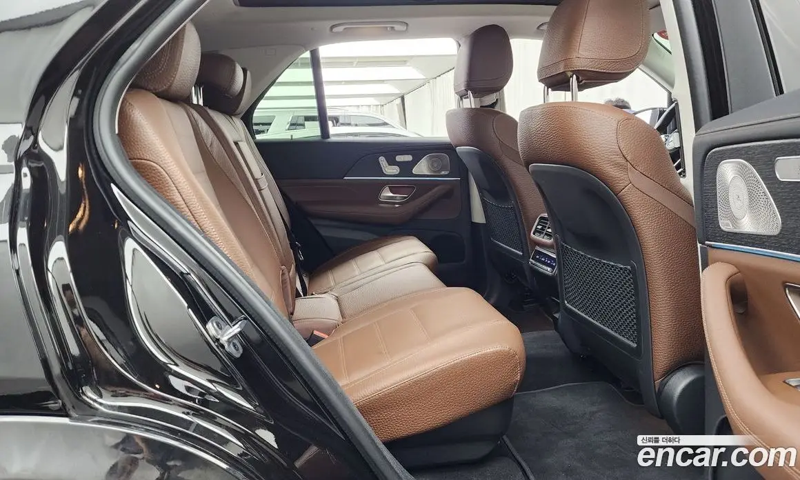 Mercedes-Benz GLE-Class 2024 3.0 автомат (гидро), фото 12 Mercedes-Benz GLE-Class 2024 3.0 автомат (гидро), фото 12