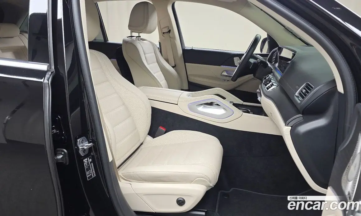 Mercedes-Benz GLE-Class 2025 3.0 автомат (гидро), фото 17 Mercedes-Benz GLE-Class 2025 3.0 автомат (гидро), фото 17