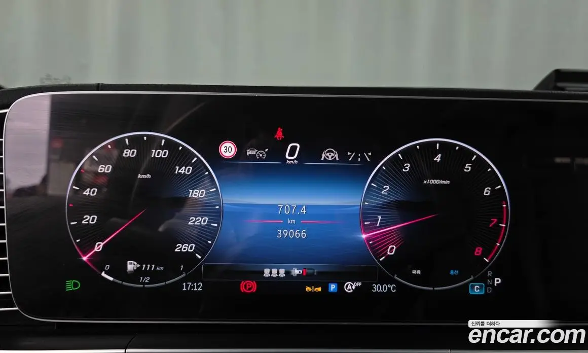 Mercedes-Benz GLE-Class 2025 3.0 автомат (гидро), фото 11 Mercedes-Benz GLE-Class 2025 3.0 автомат (гидро), фото 11