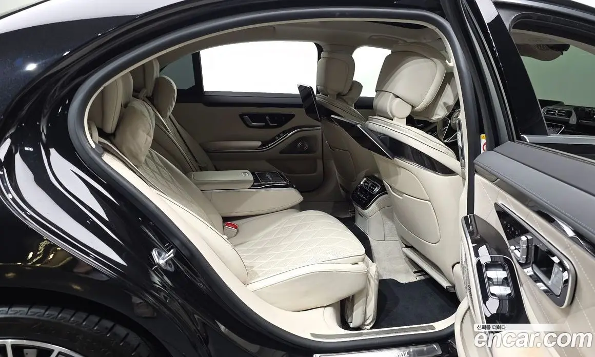 Mercedes-Benz S-Class 2022 4.0 автомат (гидро), фото 18 Mercedes-Benz S-Class 2022 4.0 автомат (гидро), фото 18