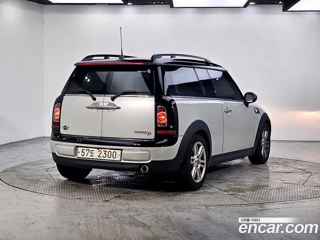 Mini Clubman 2013 2.0 автомат (гидро), миниатюра 4 Mini Clubman 2013 2.0 автомат (гидро), миниатюра 4
