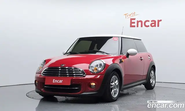 Mini Cooper 2013 2.0 автомат (гидро), миниатюра 1 Mini Cooper 2013 2.0 автомат (гидро), миниатюра 1