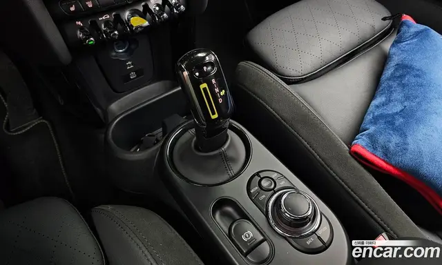 Mini Cooper 2023 автомат (гидро), миниатюра 12