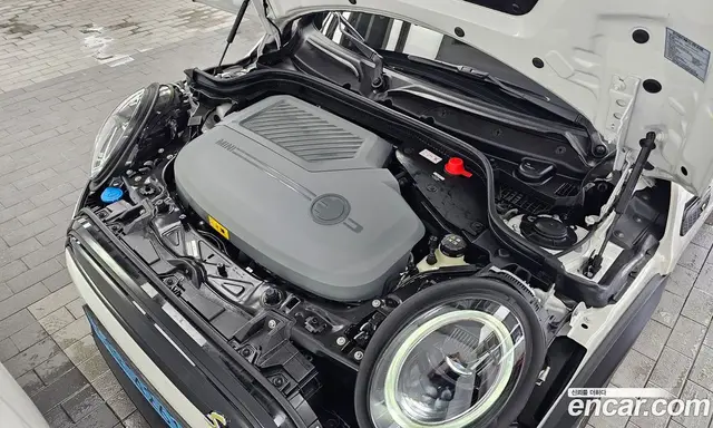 Mini Cooper 2023 автомат (гидро), миниатюра 6