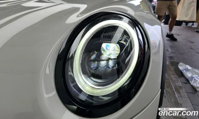 Mini Cooper 2023 автомат (гидро), миниатюра 8