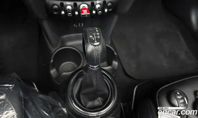 Mini Cooper Convertible 2017 1.5 автомат (гидро), миниатюра 12