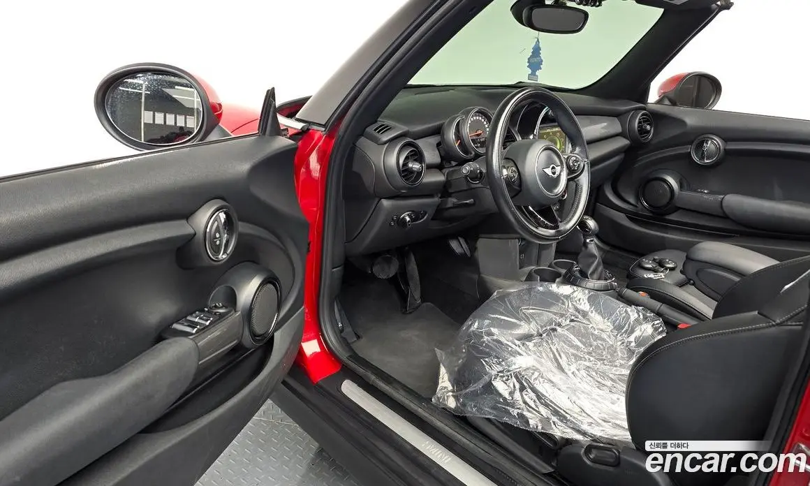 Mini Cooper Convertible 2017 1.5 автомат (гидро), фото 13