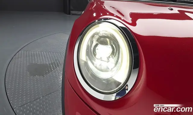 Mini Cooper Convertible 2017 1.5 автомат (гидро), миниатюра 8