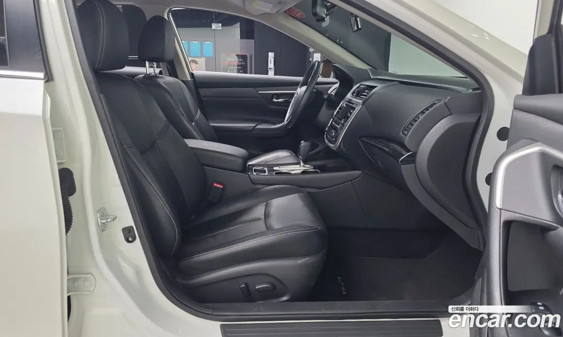 Nissan Altima 2017 2.5 автомат (гидро), фото 11
