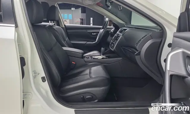 Nissan Altima 2017 2.5 автомат (гидро), миниатюра 11